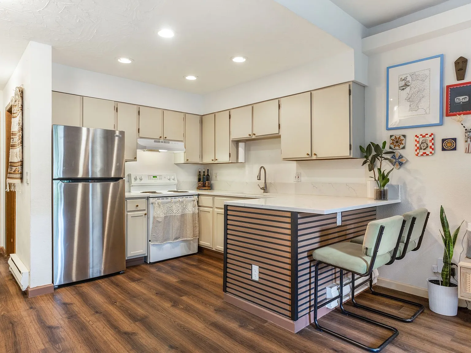 Studio, 464 sqft, $2,500 — Photo 4
