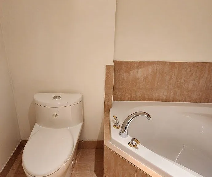 1101 Leslie St #Penthouse 2006 — Photo 17