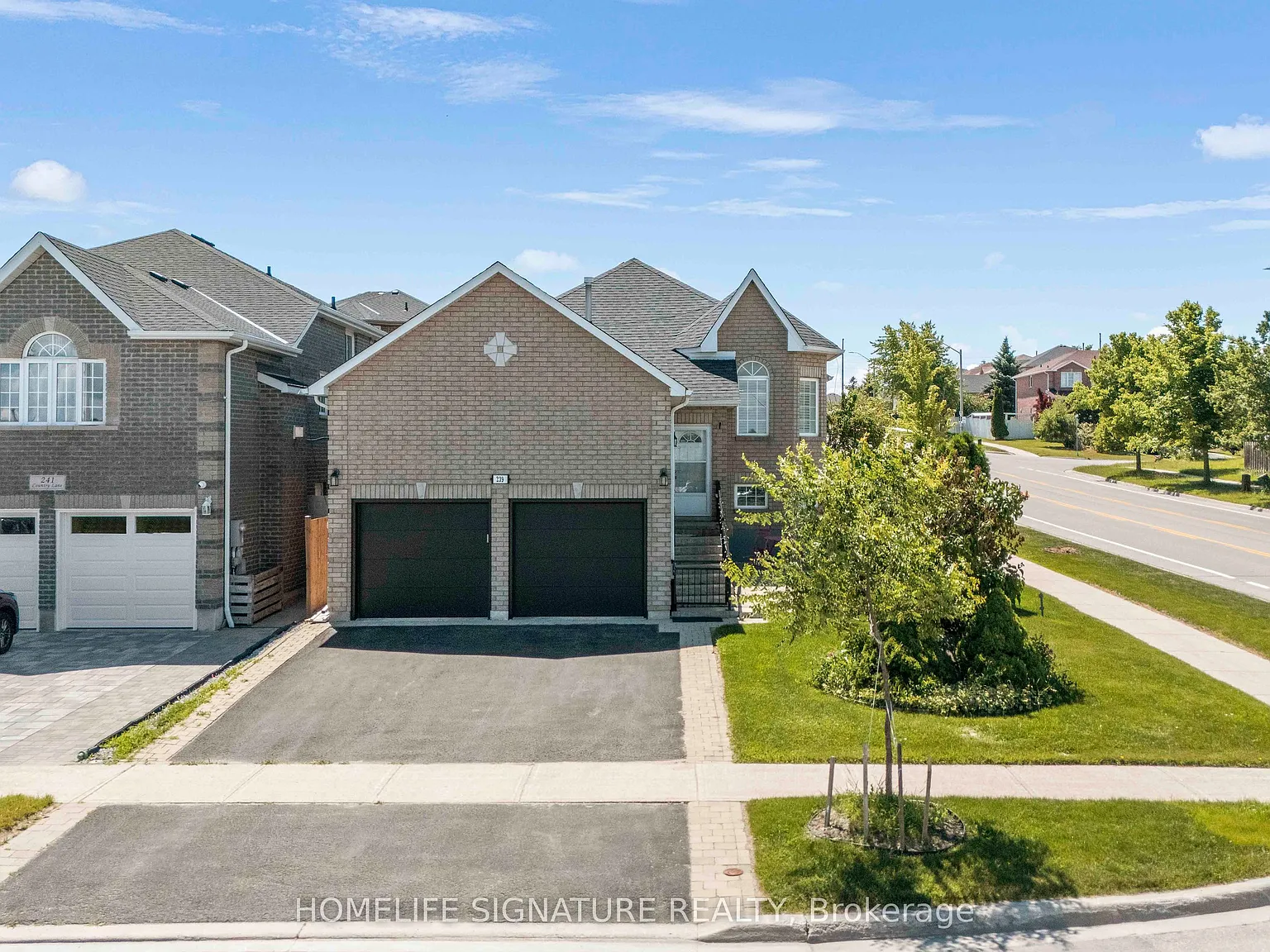 4 bed, $2,999 — Photo 3
