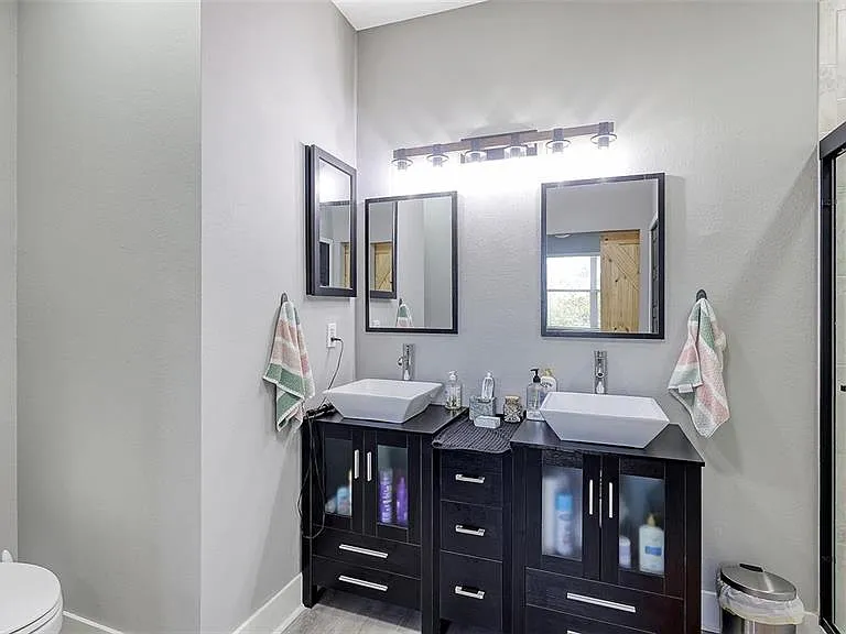 3827 Parkridge Cir #1-102 — Photo 22