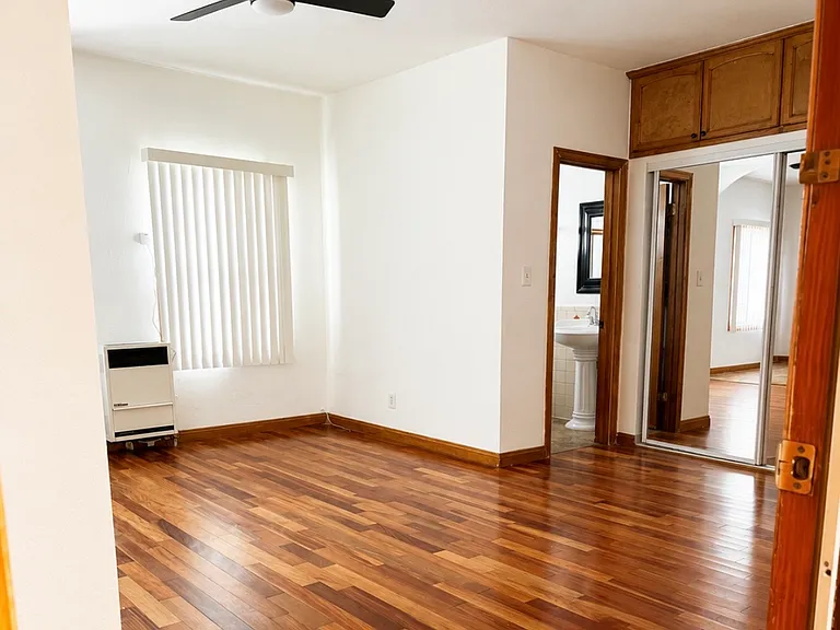 1172 N Kingsley Dr #107 — Photo 10