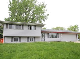 432 W Wise Rd, Schaumburg, IL 60193