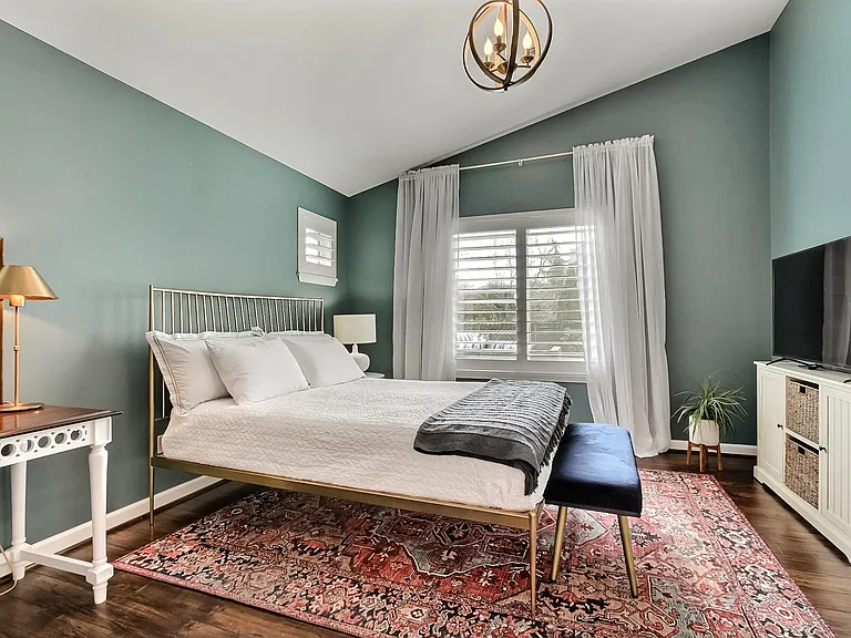 2285 Palisade Blvd — Photo 5