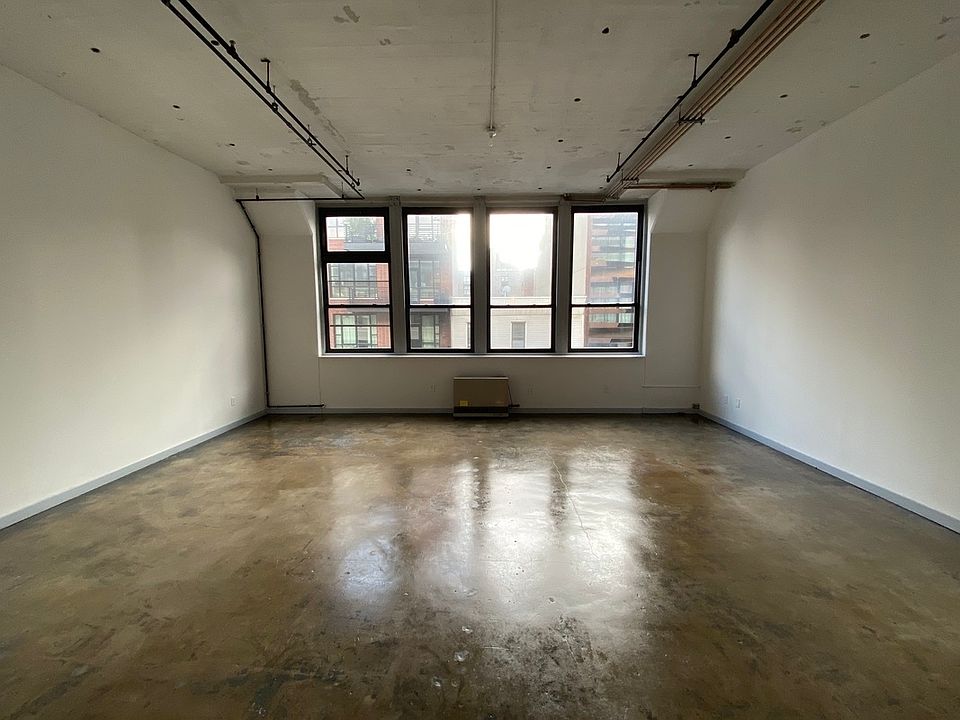 1st image of 230 Wythe Ave #306