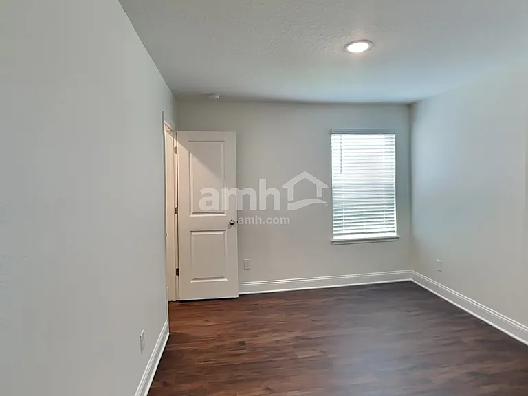 6189 Little Bluff Cir — Photo 30