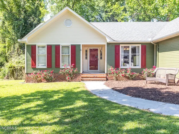 128 Raintree Circle, Jacksonville, NC 28540