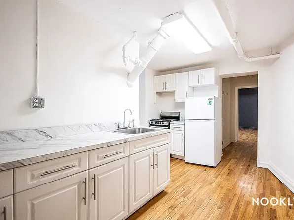 623 Metropolitan Ave, Brooklyn, NY 11211
