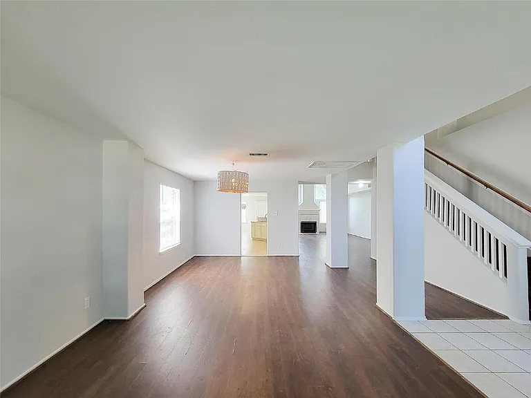 19726 Lindenfield Ct — Photo 10