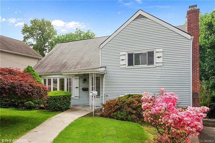 1st image of 111 Candlewood Dr