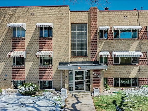 2nd image of 1454 N Jersey St APT 204