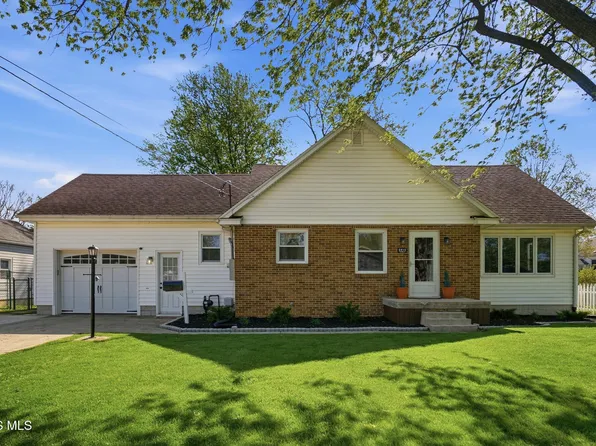 2215 Beecher St, Findlay, OH 45840