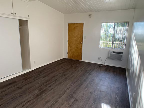 4th image of 1144 N Hollywood Way APT I
