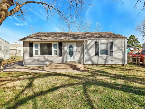 1746 S Gordon Ave, Wichita, KS 67213
