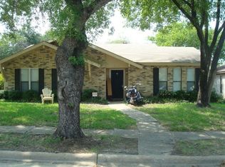 3129 Castle Rock Ln, Garland, TX 75044