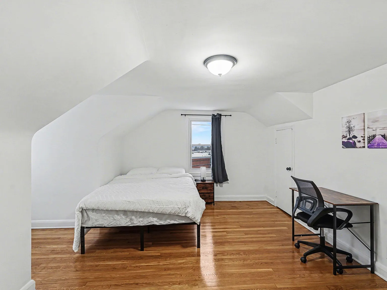 4 bed, 3.0 bath, 3281 sqft, $866 — Photo 3