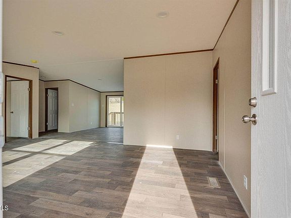 2nd image of 456 Meadow View Rd