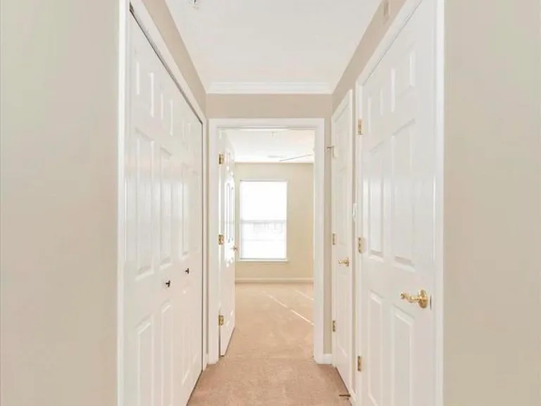 595 Cawley Dr #2C — Photo 23