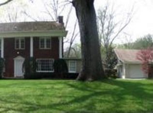 5821 Ridgewood Rd, Knoxville, TN 37918