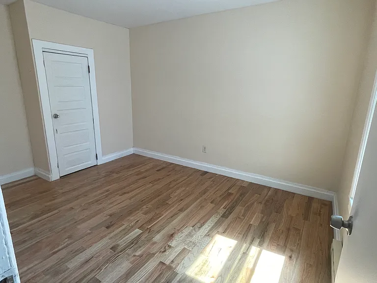 318 N Lumber St — Photo 10