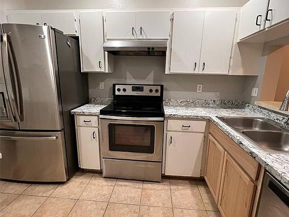 3rd image of 8674 Hunters Key Cir