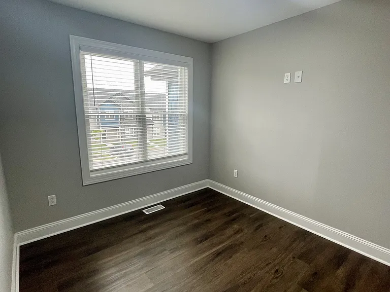 105 Emanuel Ct #1 — Photo 31