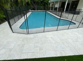 486 NW 1st St, Boca Raton, FL 33432