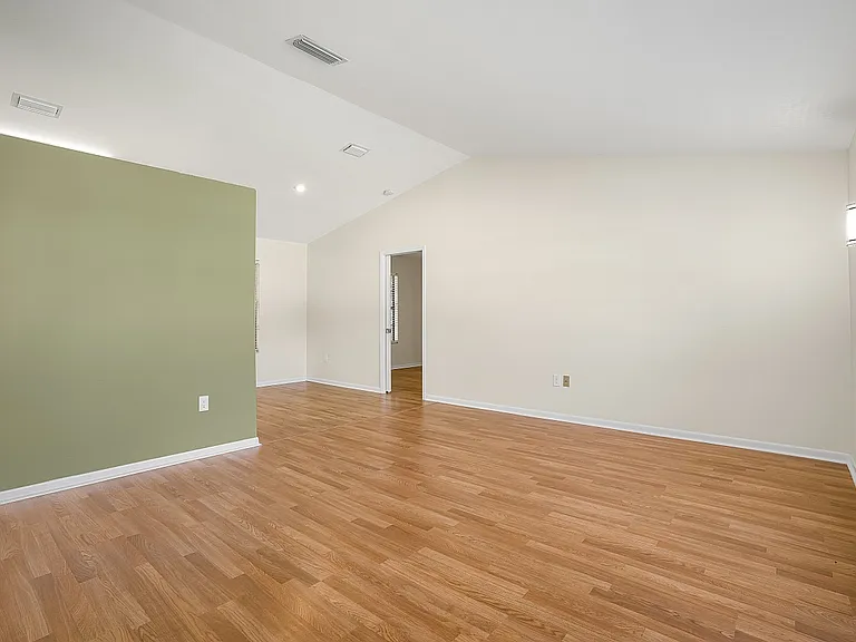 722 Carnival Ter — Photo 17