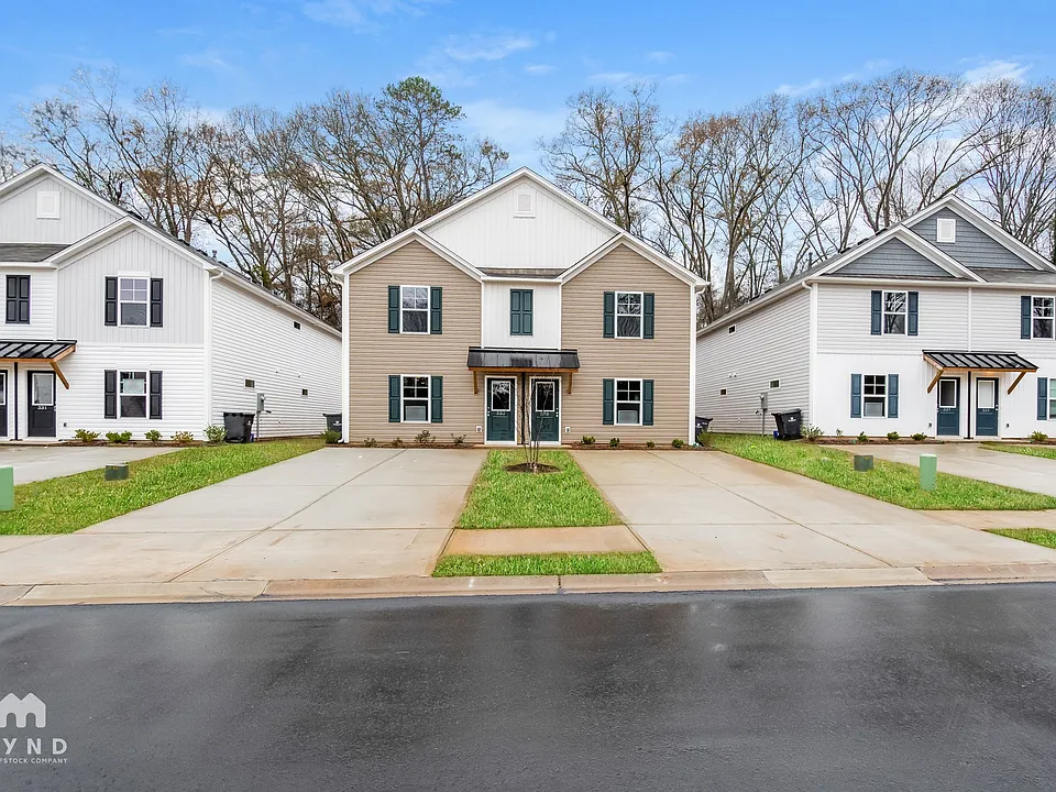 335 Noble Ln