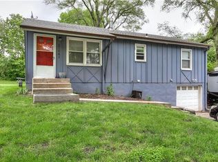 11041 N Harrison St, Kansas City, MO 64155