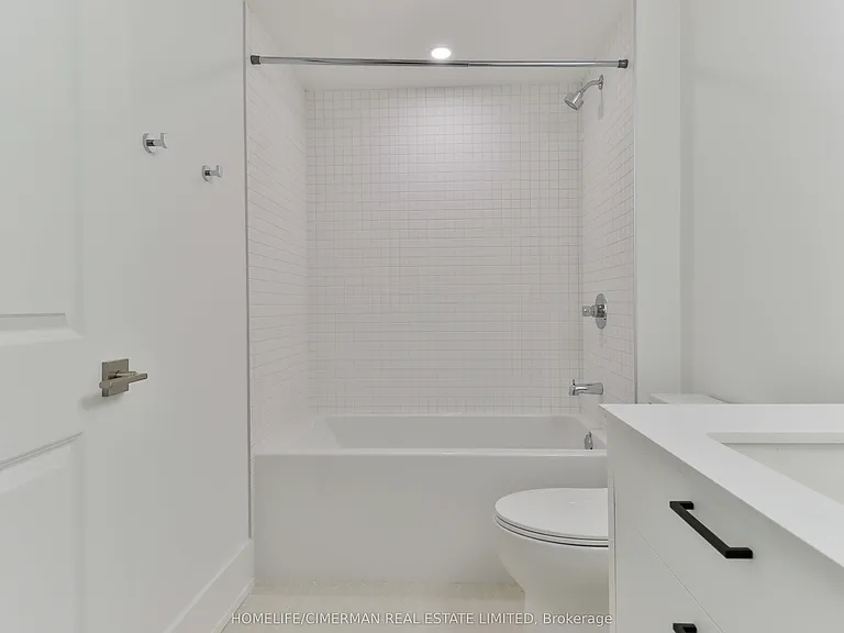 206 King St W #Penthouse 1 — Photo 25
