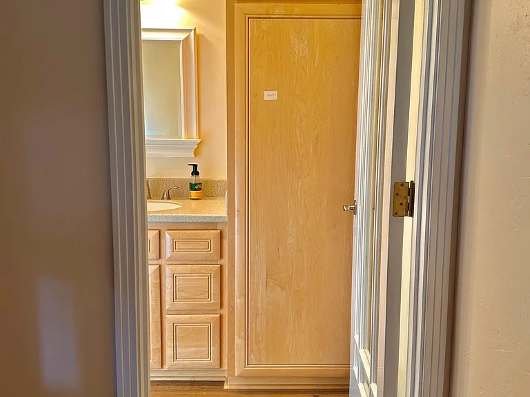 1820 Astor Ave — Photo 7