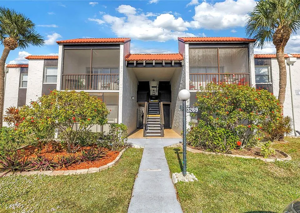 3269 Beneva Rd #102