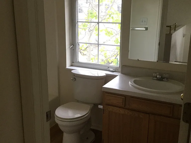 1022 Hacienda Ct — Photo 6