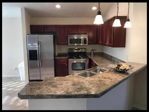 749 Knightsbridge Cir, Davenport, FL 33896