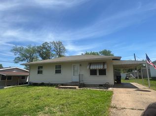 1240 Harrington Ave, Carthage, MO 64836