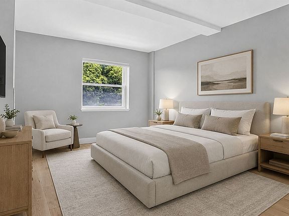 4th image of 1600 Beacon St APT 1009