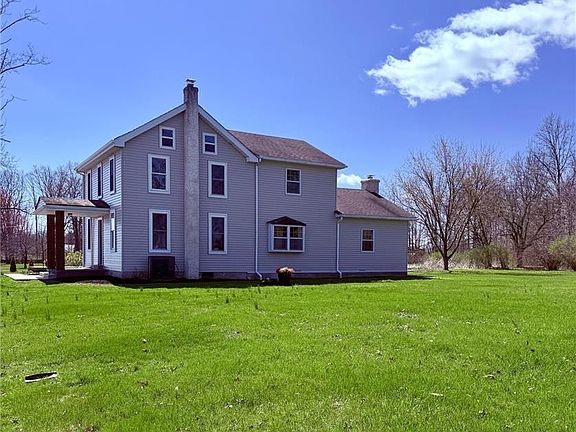 3rd image of 720 Union Rd