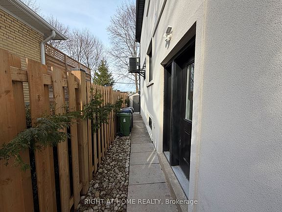 3rd image of 25 Duffield Rd E
