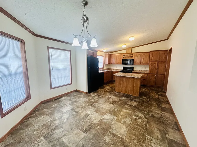 9800 Bloomsbury Cir — Photo 20