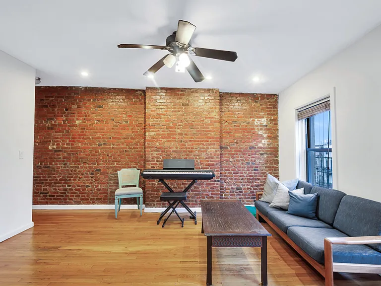 385 Madison St #3 — Photo 2