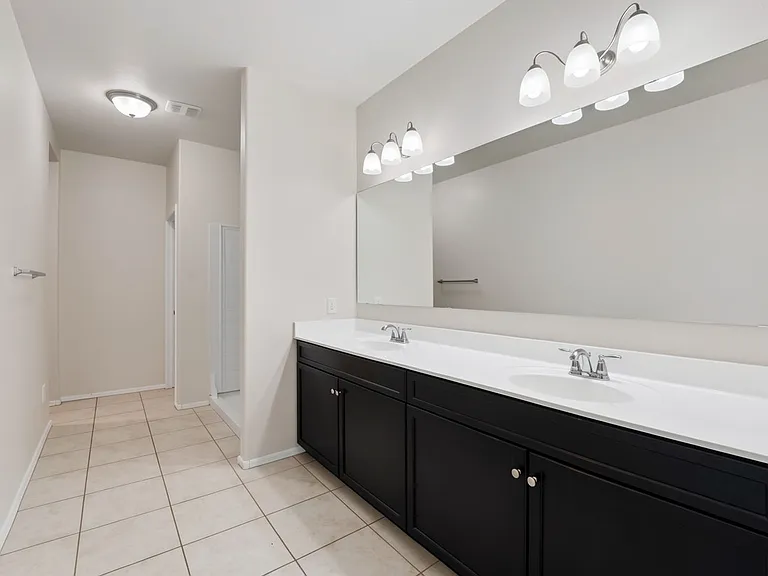 30915 W Amelia Ave — Photo 22