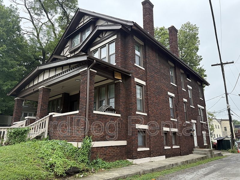 1st image of 213 E 14th Ave #C