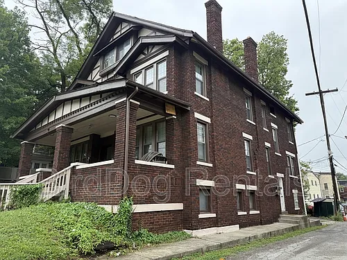 213 E 14th Ave #C Photo 1