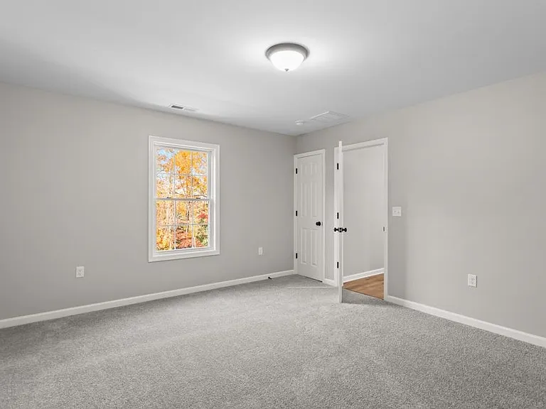 317 Ivanhoe Ave — Photo 23