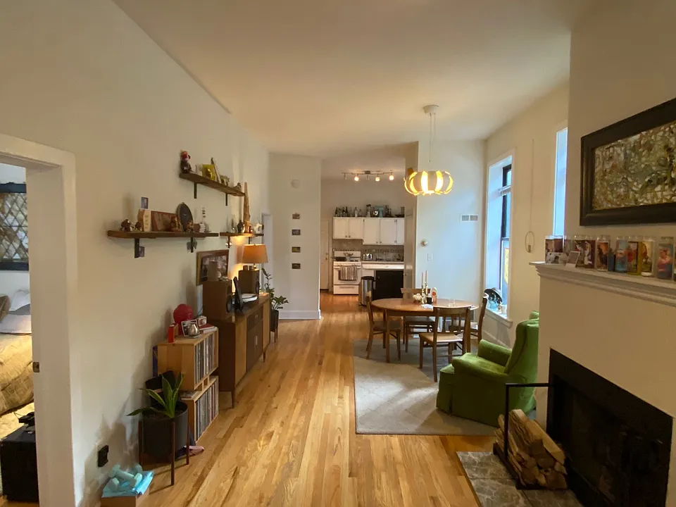 1256 N Wolcott Ave #2