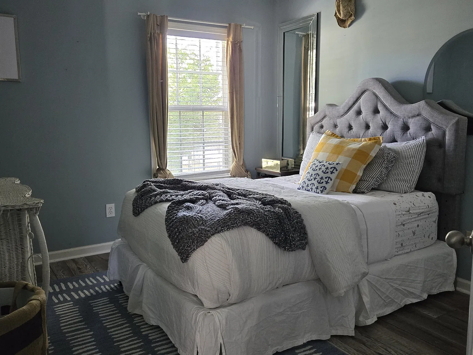 1 bed, 3391 sqft, $1,400 — Photo 1