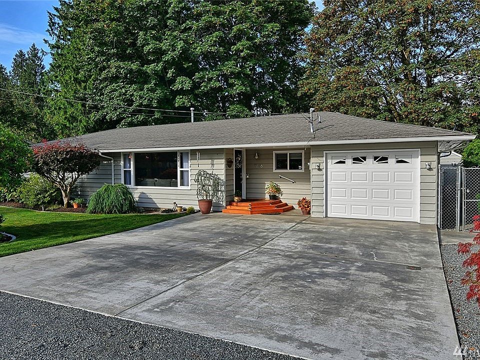 1st image of 7606 57th Dr NE