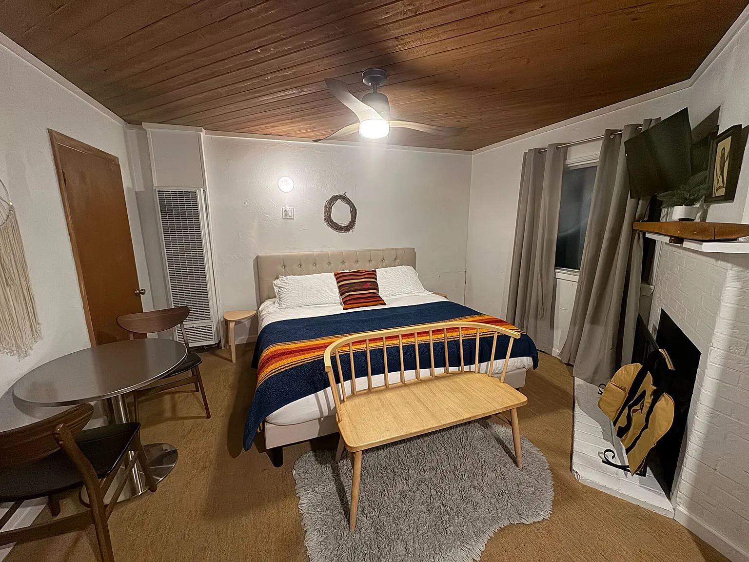 Studio, $1,200 — Photo 2