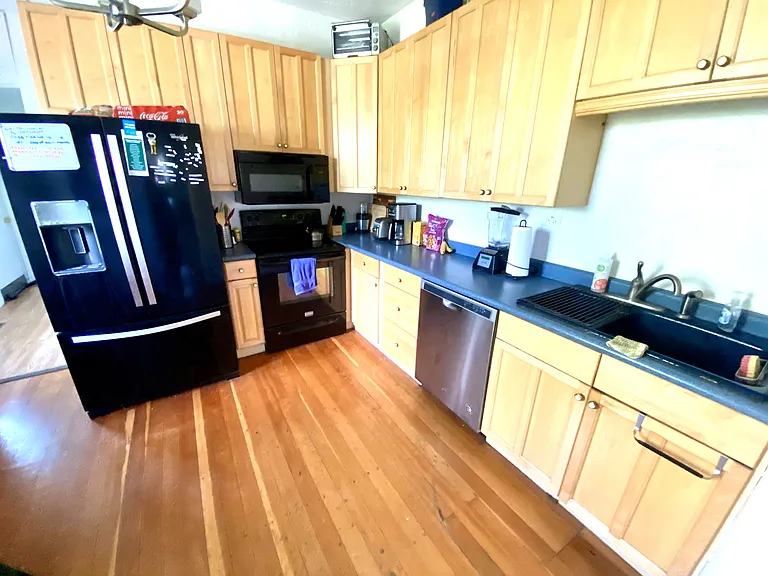 370 E Kensington Ave — Photo 8