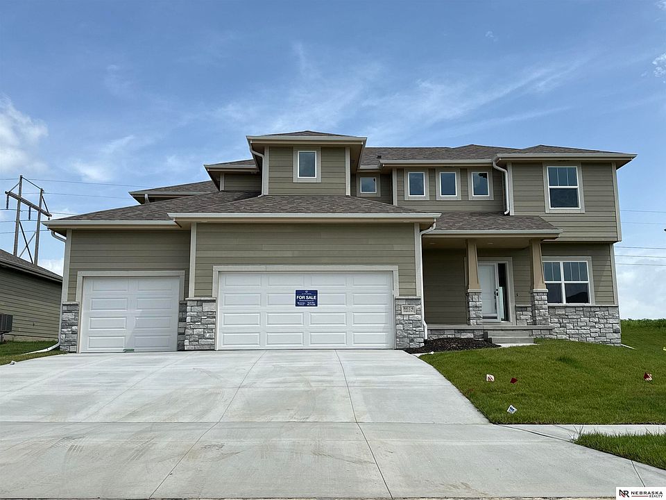 1st image of 8614 Legacy St